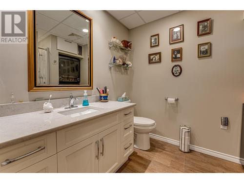 4700 Schubert Road, Armstrong, BC - Indoor Photo Showing Bathroom