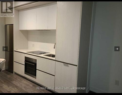 1009 - 34 Tubman Avenue, Toronto (Regent Park), ON - Indoor Photo Showing Kitchen