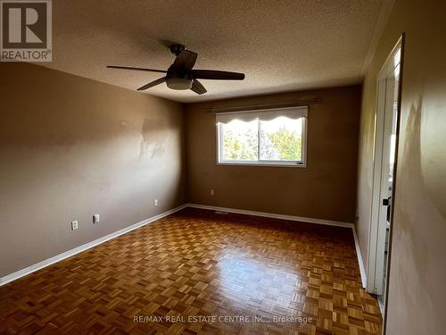 7315 Lowville Heights, Mississauga, ON - Indoor Photo Showing Other Room