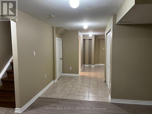 7315 Lowville Heights, Mississauga, ON - Indoor Photo Showing Other Room