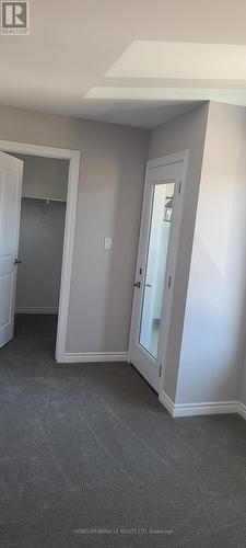 17 Renfrew Trail, Welland, ON - Indoor Photo Showing Other Room