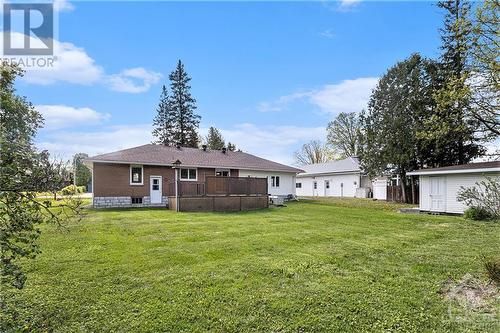 54 Wabalac Drive, Arnprior, ON - Outdoor