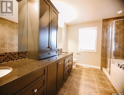 307 Gillies Crescent, Saskatoon, SK - Indoor Photo Showing Bathroom