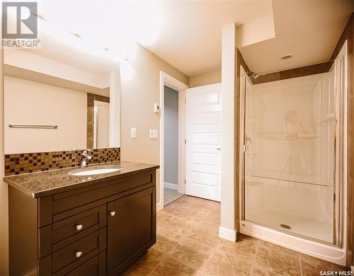 307 Gillies Crescent, Saskatoon, SK - Indoor Photo Showing Bathroom