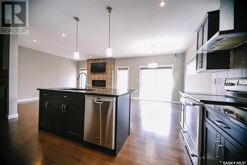 307 Gillies Crescent, Saskatoon, SK - Indoor Photo Showing Kitchen