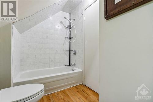 359 Carleton Street, Carleton Place, ON - Indoor Photo Showing Bathroom