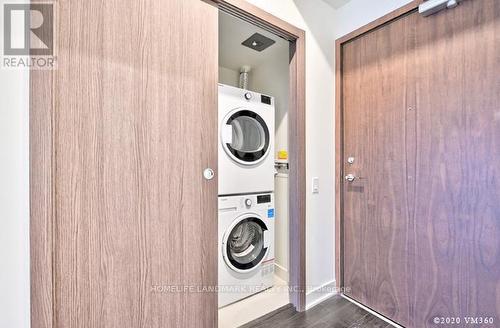 3809 - 19 Bathurst Street, Toronto, ON - Indoor Photo Showing Laundry Room