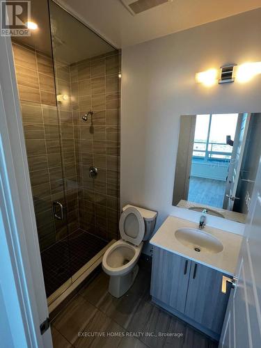 2708 - 1455 Celebration Drive, Pickering (Bay Ridges), ON - Indoor Photo Showing Bathroom