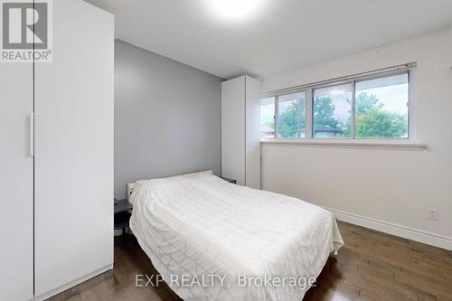 15 Woodgarden Crescent, Toronto (West Hill), ON - Indoor Photo Showing Bedroom