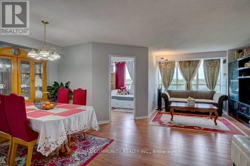 628 - 3 Greystone Walk Drive, Toronto (Kennedy Park), ON - Indoor Photo Showing Dining Room