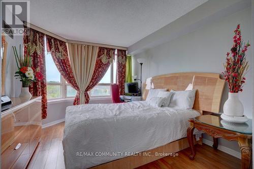 628 - 3 Greystone Walk Drive, Toronto (Kennedy Park), ON - Indoor Photo Showing Bedroom