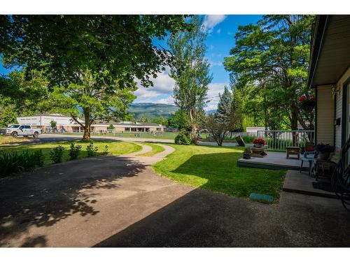 502 7Th Street, Castlegar, BC - Outdoor With View