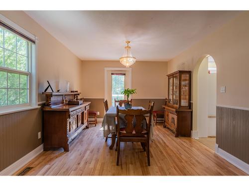 502 7Th Street, Castlegar, BC - Indoor Photo Showing Dining Room