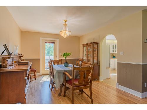 502 7Th Street, Castlegar, BC - Indoor Photo Showing Dining Room