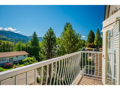 502 7Th Street, Castlegar, BC - Outdoor With Balcony