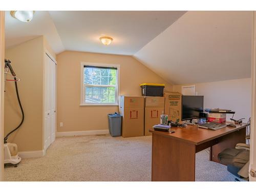 502 7Th Street, Castlegar, BC - Indoor Photo Showing Office