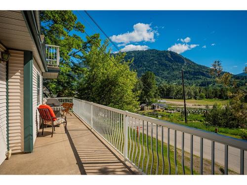 502 7Th Street, Castlegar, BC - Outdoor With Balcony