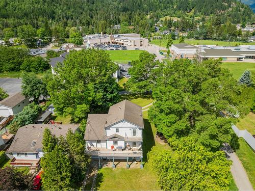 502 7Th Street, Castlegar, BC - Outdoor With View