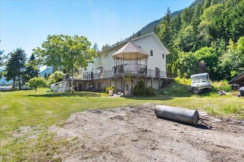 1090 Highway 3A, Nelson, BC - Outdoor