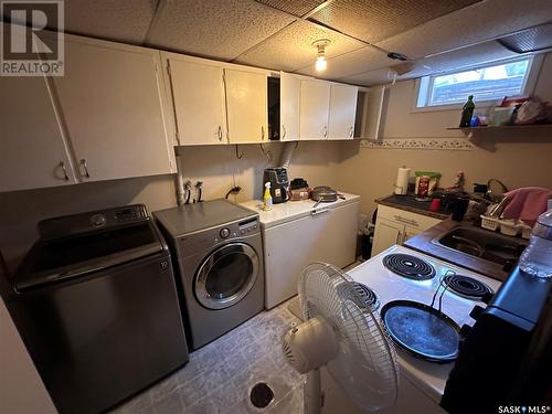 35 Laubach Avenue, Regina, SK - Indoor Photo Showing Laundry Room
