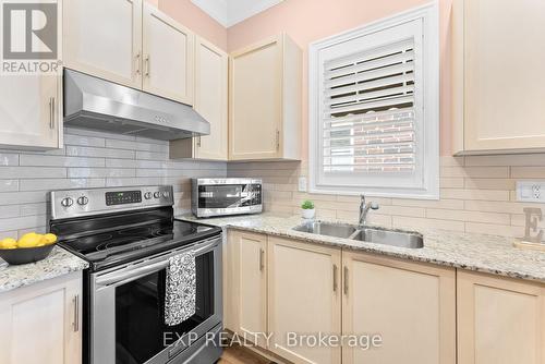 78 Angela Crescent, Niagara-On-The-Lake, ON - Indoor Photo Showing Kitchen With Double Sink
