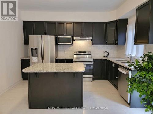 71 Flagg Avenue, Brant (Paris), ON - Indoor Photo Showing Kitchen With Double Sink With Upgraded Kitchen