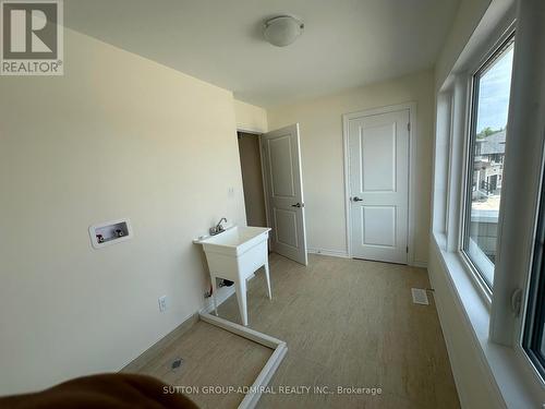 174 Rosanne Circle, Wasaga Beach, ON - Indoor Photo Showing Other Room