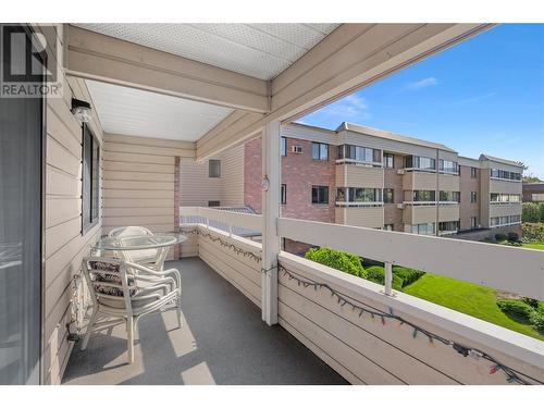 1035 Bernard Avenue Unit# 201, Kelowna, BC - Outdoor With Exterior