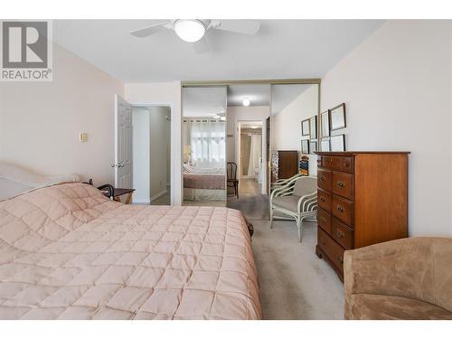 1035 Bernard Avenue Unit# 201, Kelowna, BC - Indoor Photo Showing Bedroom