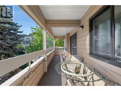 1035 Bernard Avenue Unit# 201, Kelowna, BC - Outdoor With Exterior