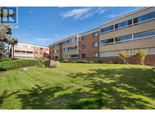 1035 Bernard Avenue Unit# 201, Kelowna, BC - Outdoor