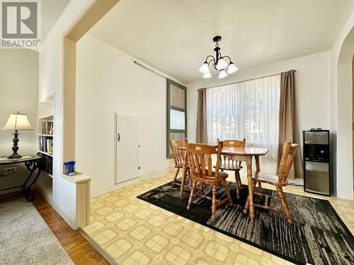 8502 78Th Avenue, Osoyoos, BC - Indoor Photo Showing Dining Room