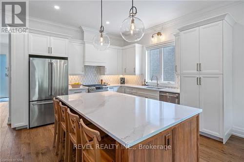 7 Fedorkow Lane, Niagara-On-The-Lake, ON - Indoor Photo Showing Kitchen With Stainless Steel Kitchen With Upgraded Kitchen