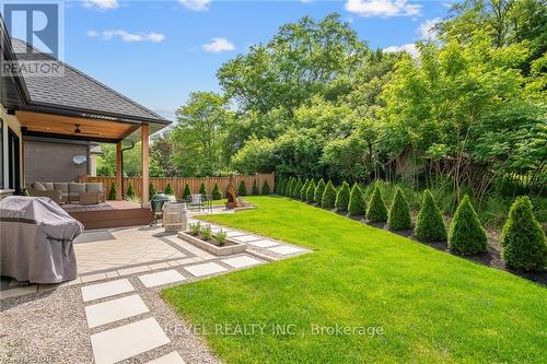 7 Fedorkow Lane, Niagara-On-The-Lake, ON - Outdoor With Backyard