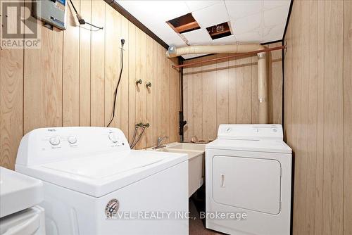 328 West 5Th Street, Hamilton, ON - Indoor Photo Showing Laundry Room