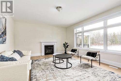 117 Stoneleigh Drive, Blue Mountains, ON - Indoor Photo Showing Living Room With Fireplace