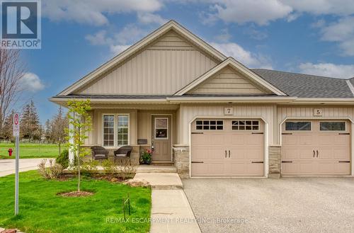 7 Sunnydale Court, West Lincoln, ON - Outdoor With Deck Patio Veranda With Facade