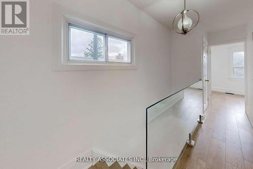 353 Lumsden Avenue, Toronto, ON - Indoor Photo Showing Other Room