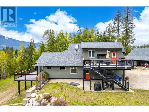 787 Crescent Bay Road, Nakusp, BC - Outdoor