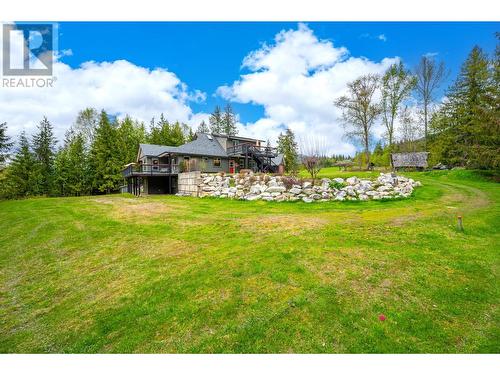 787 Crescent Bay Road, Nakusp, BC - Outdoor