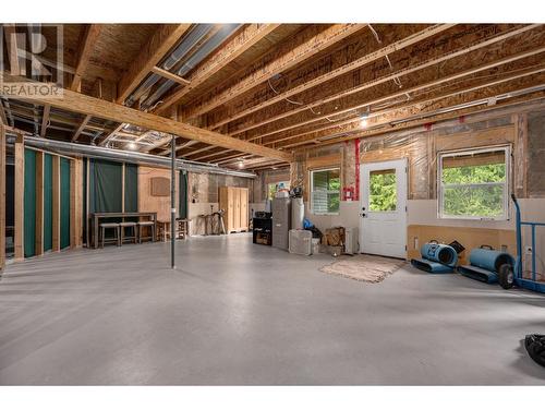 787 Crescent Bay Road, Nakusp, BC - Indoor Photo Showing Basement