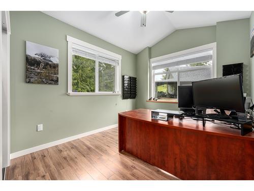 787 Crescent Bay Road, Nakusp, BC - Indoor Photo Showing Office