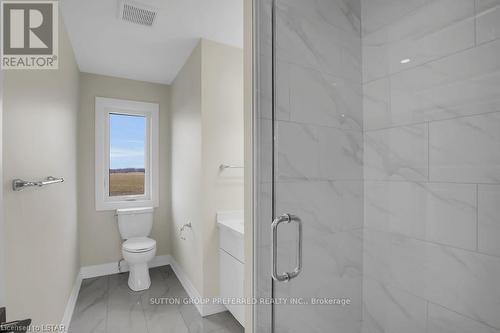 252 Leitch Street, Dutton/Dunwich (Dutton), ON - Indoor Photo Showing Bathroom