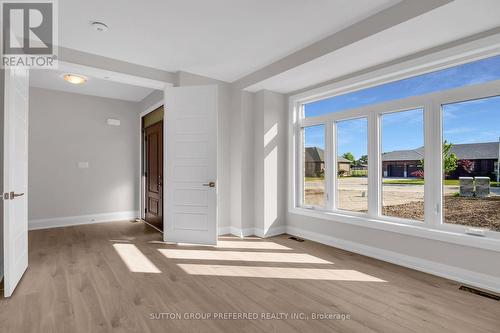 186 Leitch Street, Dutton/Dunwich (Dutton), ON - Indoor Photo Showing Other Room