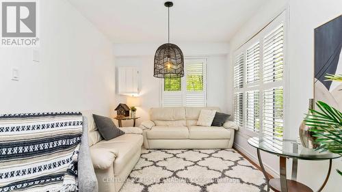 75059 Elmslie Drive, Bluewater (Bayfield), ON - Indoor Photo Showing Living Room