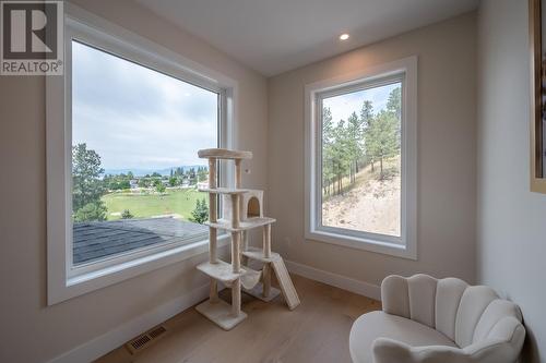 620 Balsam Avenue, Penticton, BC - Indoor