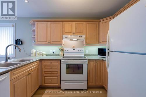 1010 Silverdale Road, Peterborough, ON - Indoor Photo Showing Kitchen With Double Sink