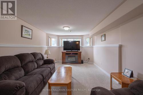 1010 Silverdale Road, Peterborough, ON - Indoor Photo Showing Living Room