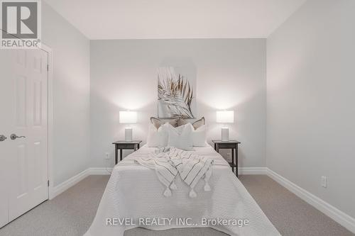 31 Shelley Drive, Kawartha Lakes, ON - Indoor Photo Showing Bedroom