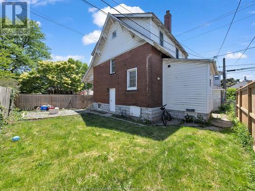 1562 Richmond Street, Windsor, ON - Outdoor With Exterior